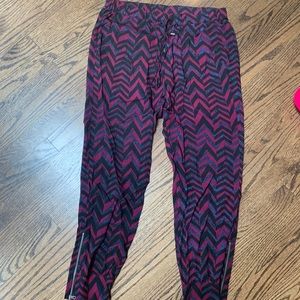 Comfy jogger style printed splendid pants